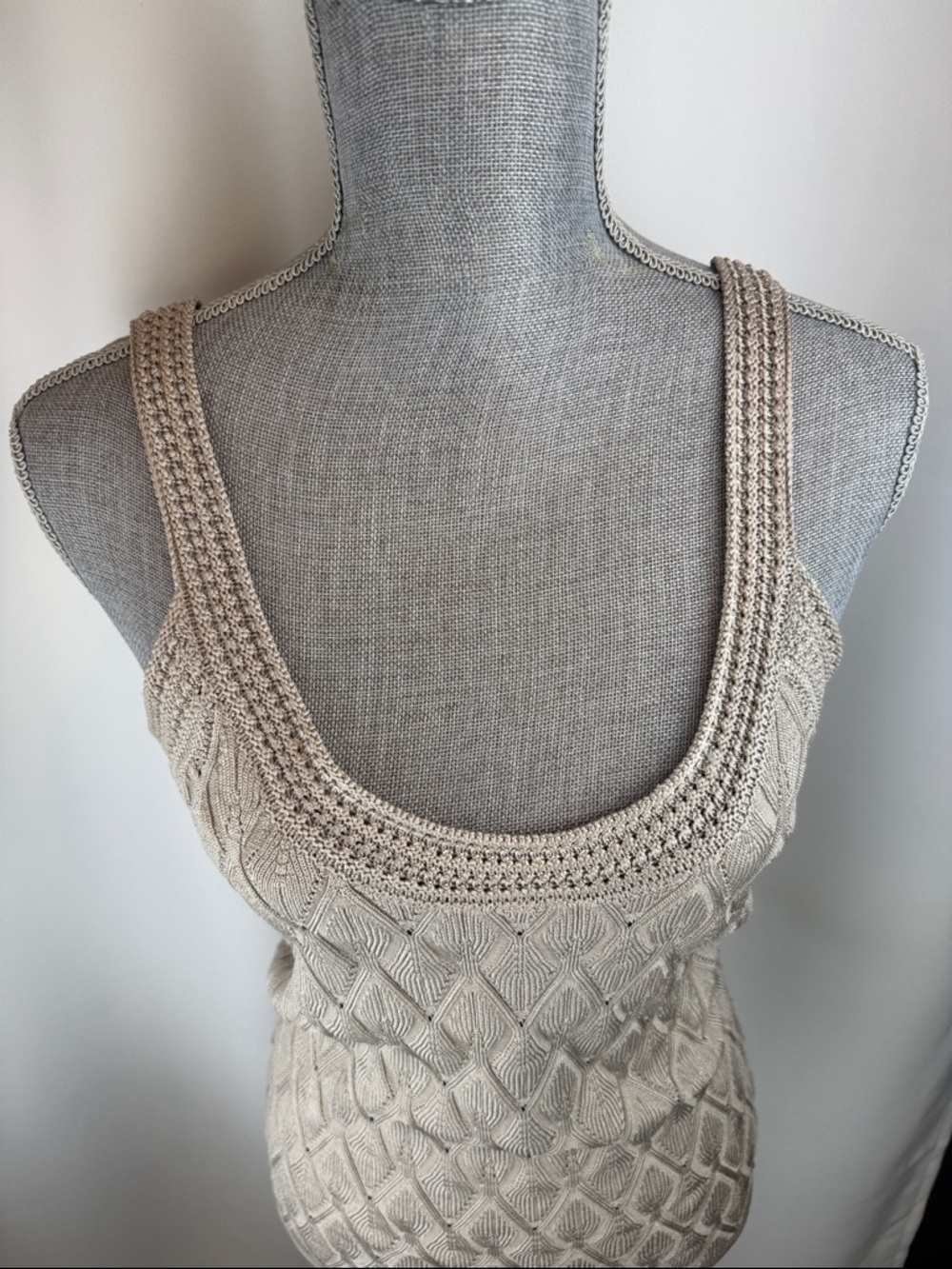 White House Black Market tan knit tank S-Small - Picture 12 of 16